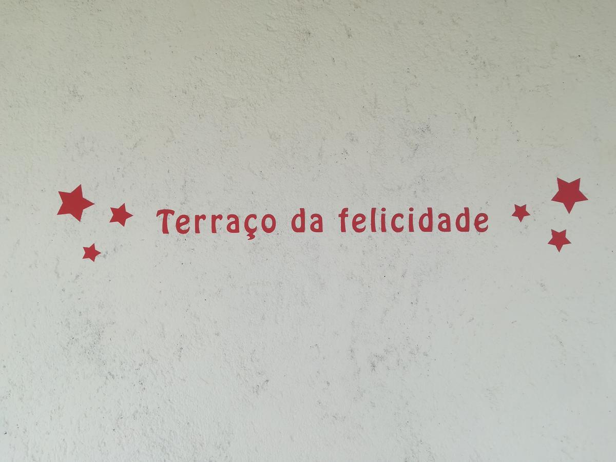Pensao Simao & Julia Bed & Breakfast Orgaos Exterior photo