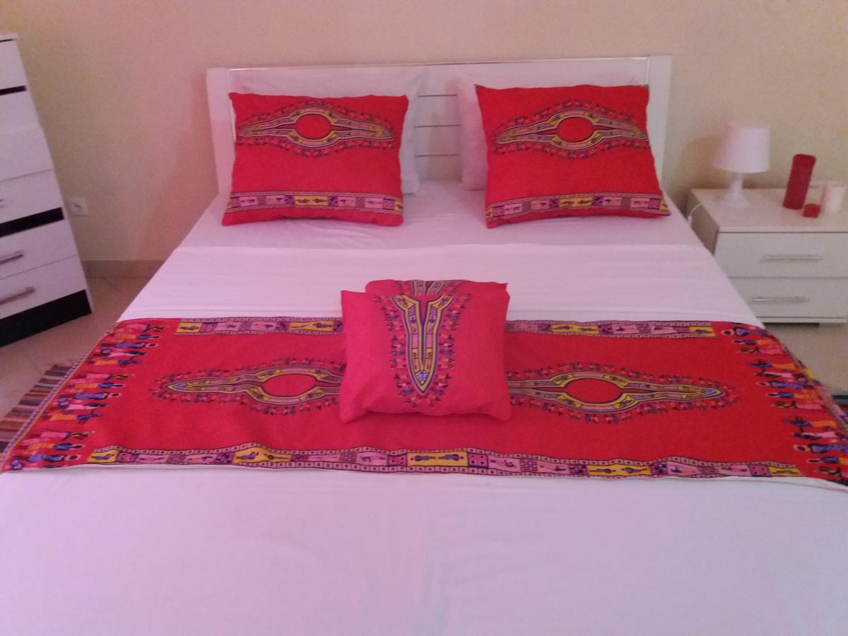 Pensao Simao & Julia Bed & Breakfast Orgaos Exterior photo